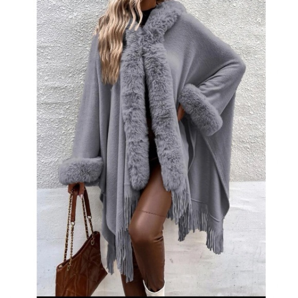 Cozy vegan fur dolman sleeve tssel poncho shawl scarf wrap cardigan - Picture 15 of 16